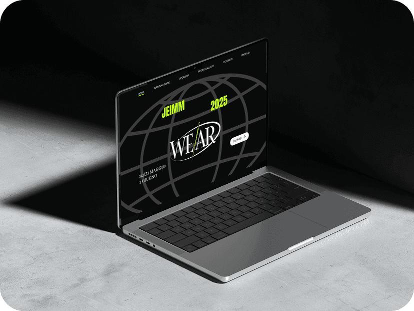 Laptop displaying the WE/AR digital platform next to the cognitive phase description